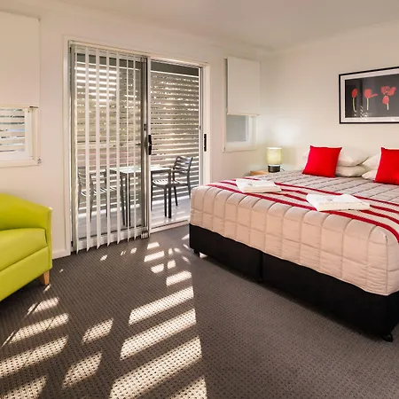 Wallsend Executive Apartments-3