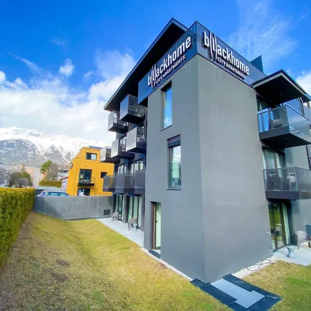 Blackhome Innsbruck City East I Contactless Check-In-3