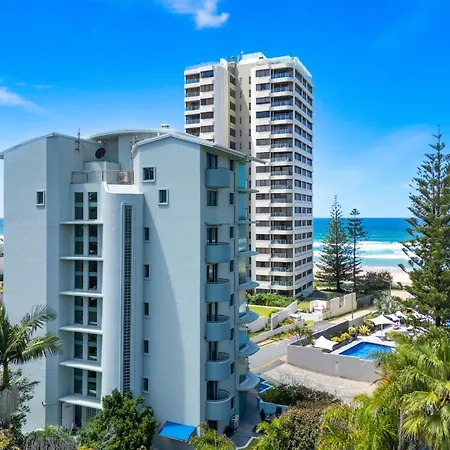Emerald Sands Holiday Apartments-2