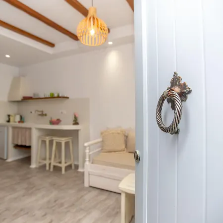 Emery Suites-2