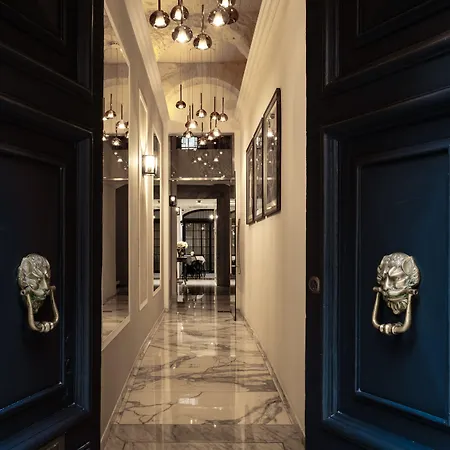 1926 Le Parisot Boutique Suites-3