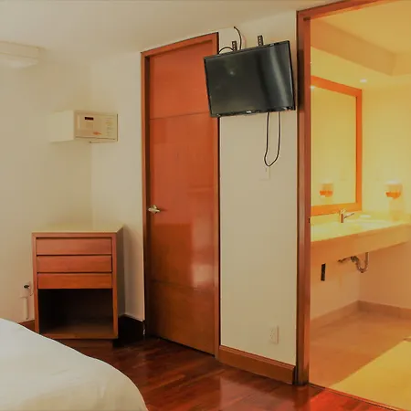 Condesa Suites-2