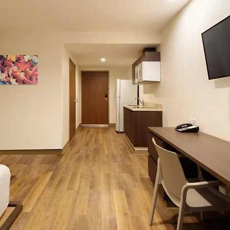 Extended Suites Cancun Cumbres-3