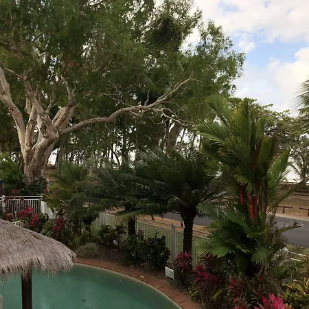Villa Beach Palm Cove-3