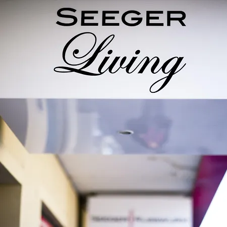 Seeger Living Classic East-3