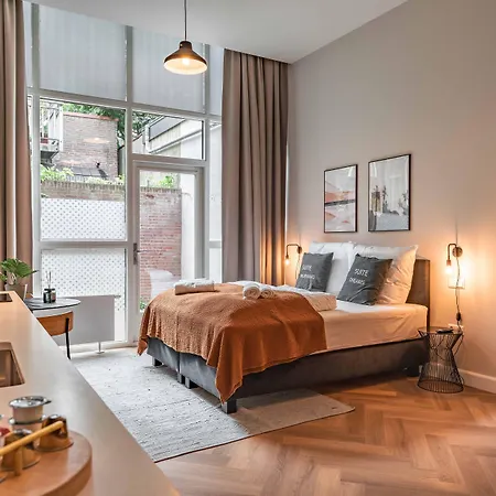 Limehome The Hague Keizerstraat-2