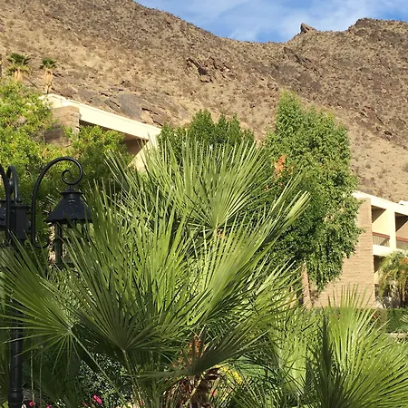 Getaways At Palm Springs Tennis Club-3