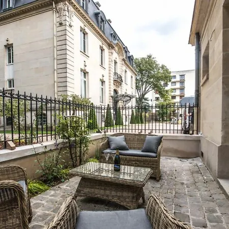 Les Suites du 33-2