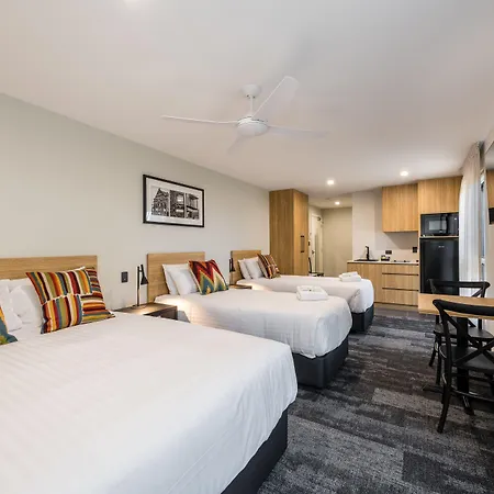 Avenue Motel Apartments-2