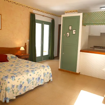 Apartamentos Mar y Sal-3