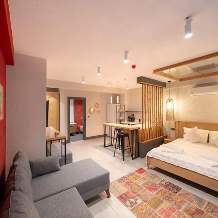 Reddoors Suites Sea View-3