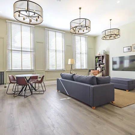Oak & Poppy Apartments-2