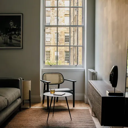 33 Castle Terrace-2