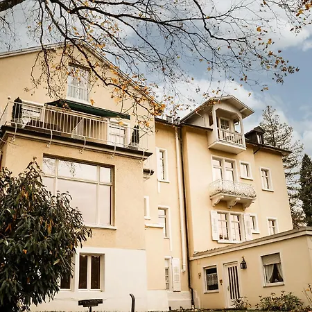 Villa Hedwig - Schwarzwald Apartments mit Thermalbad-Nähe&Balkon mit Bergblick-2