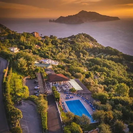 Gocce Di Capri Resort-2