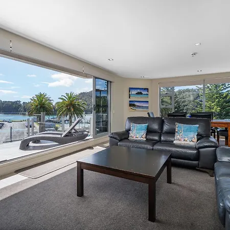 Esplanade Apartments-3