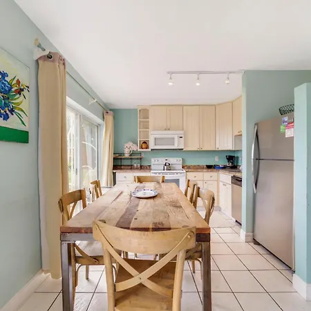 Beach Place Guesthouses-2