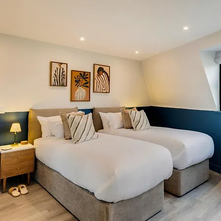 Your Apartment I Clifton Village-3