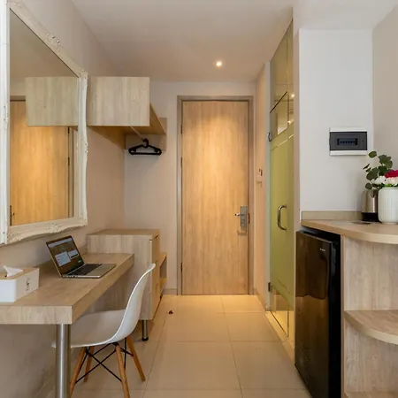 Bali Bustle Pararaton Coliving And Coworking Space-3