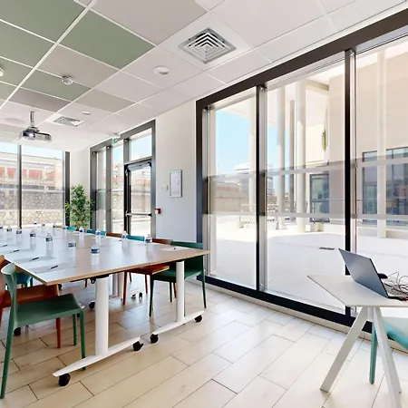 Apparthotel Privilodges Toulon Centre Gare-3
