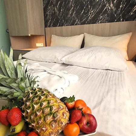 Elegante Apartments & Jacuzzi Wladyslawowo - Adults Only-2