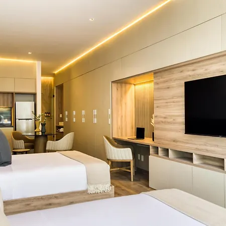 Studio Fenomenal Con Balcon Priv And Rooftop Whit Jacuzzi-2