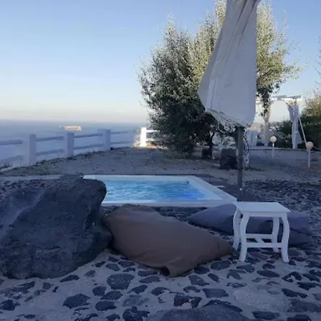 Artemis Suites-3