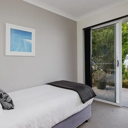 Albany Harbourside Apartments And Houses-2