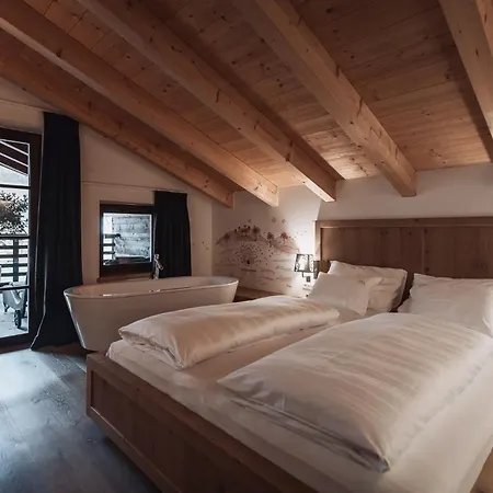 Zin Senfter Residence-3