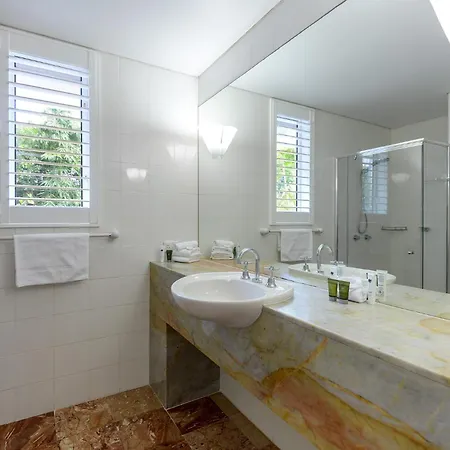Balboa Apartments-2