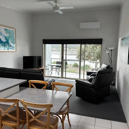 Merimbula Lake Apartments-2