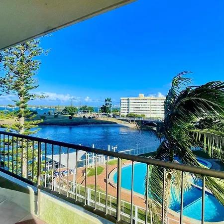 Broadwater Shores Waterfront Apartments-2