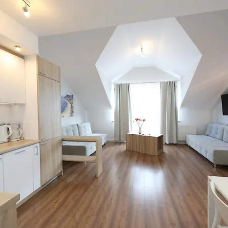 Apartamenty Zdrojowa-2