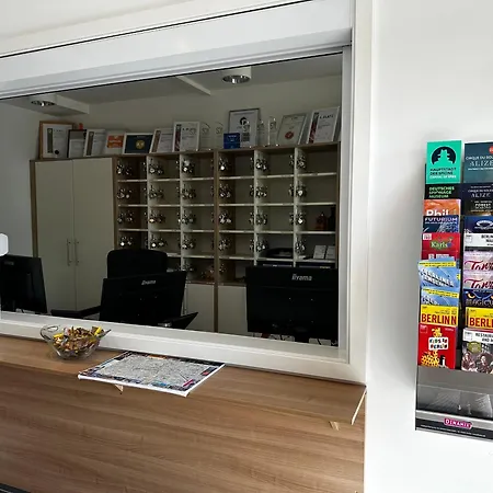 Adapt Apartment Hotel Berlin - Adlershof-2