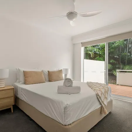 Kirra Palms Holiday Apartments-2