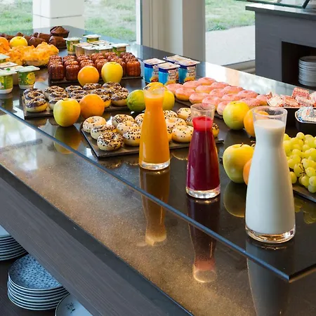 Sowell Hotels Le Domaine Du Golf D'Albret-2