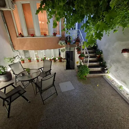 Deni House-3