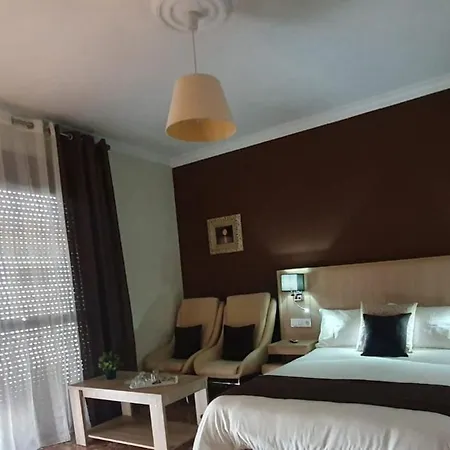 Luna-Guest Rooms-2