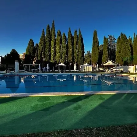 Aurelia Green Suite-2