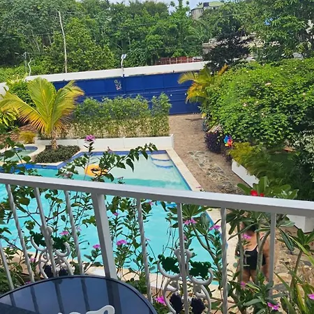 Doña Mayra Aparta Hotel-2