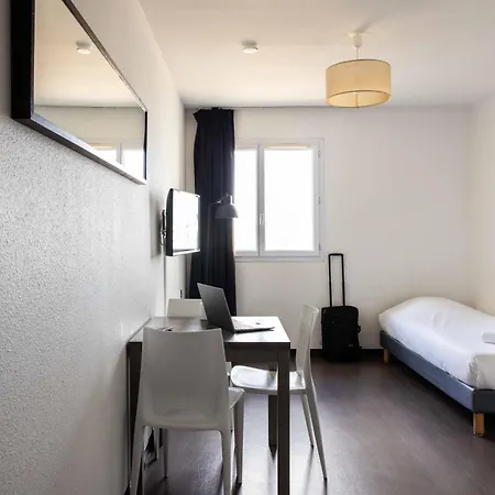 Ténéo Apparthotel Bordeaux Gare Saint Jean-2