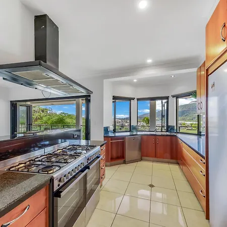 At Waterfront Whitsunday Retreat - Adults Only-2