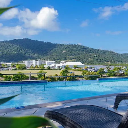 At Waterfront Whitsunday Retreat - Adults Only-3