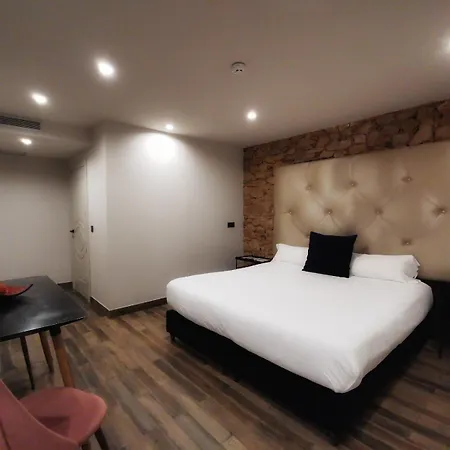 Suite 1907 Aviles-2