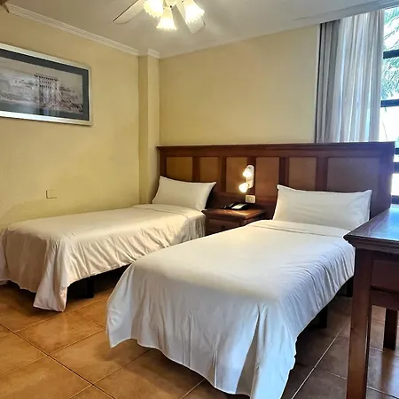 Apartamentos Colón2-2