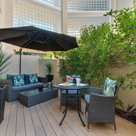 The Peninsula Riverside Serviced Apartments-2