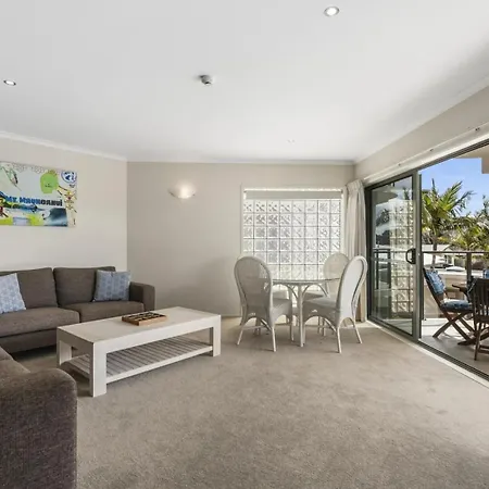 The Reef Beachfront Apartments-2