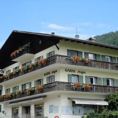 Garni Hofer-2