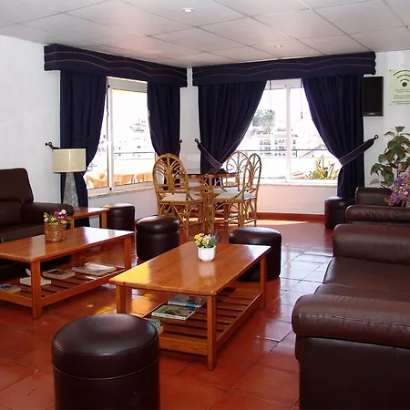 Apartamentos Turisticos Regina-2