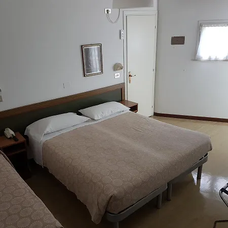 Hotel Residence Adriana-3